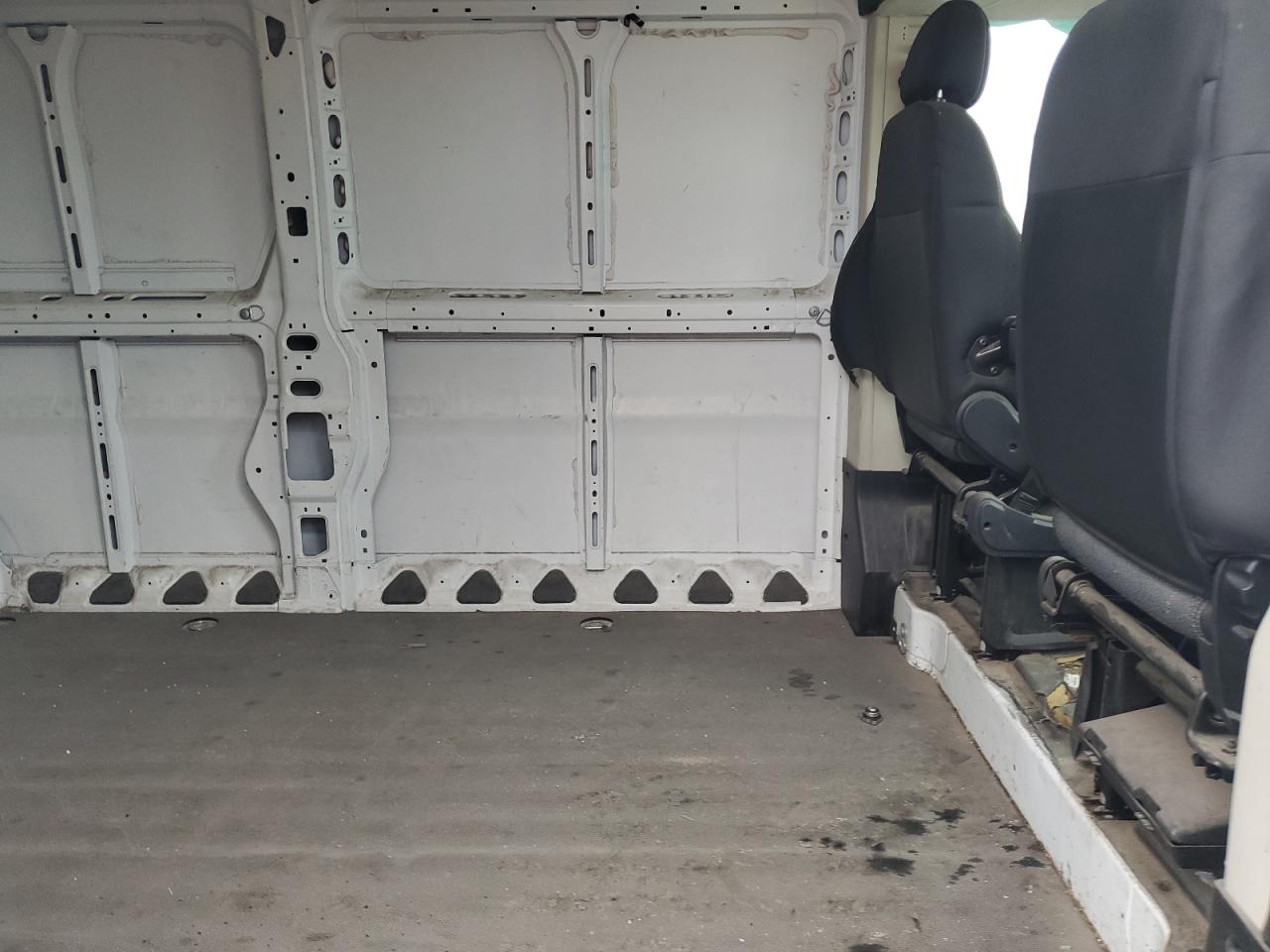 RAM PROMASTER 2500 2021 — 12