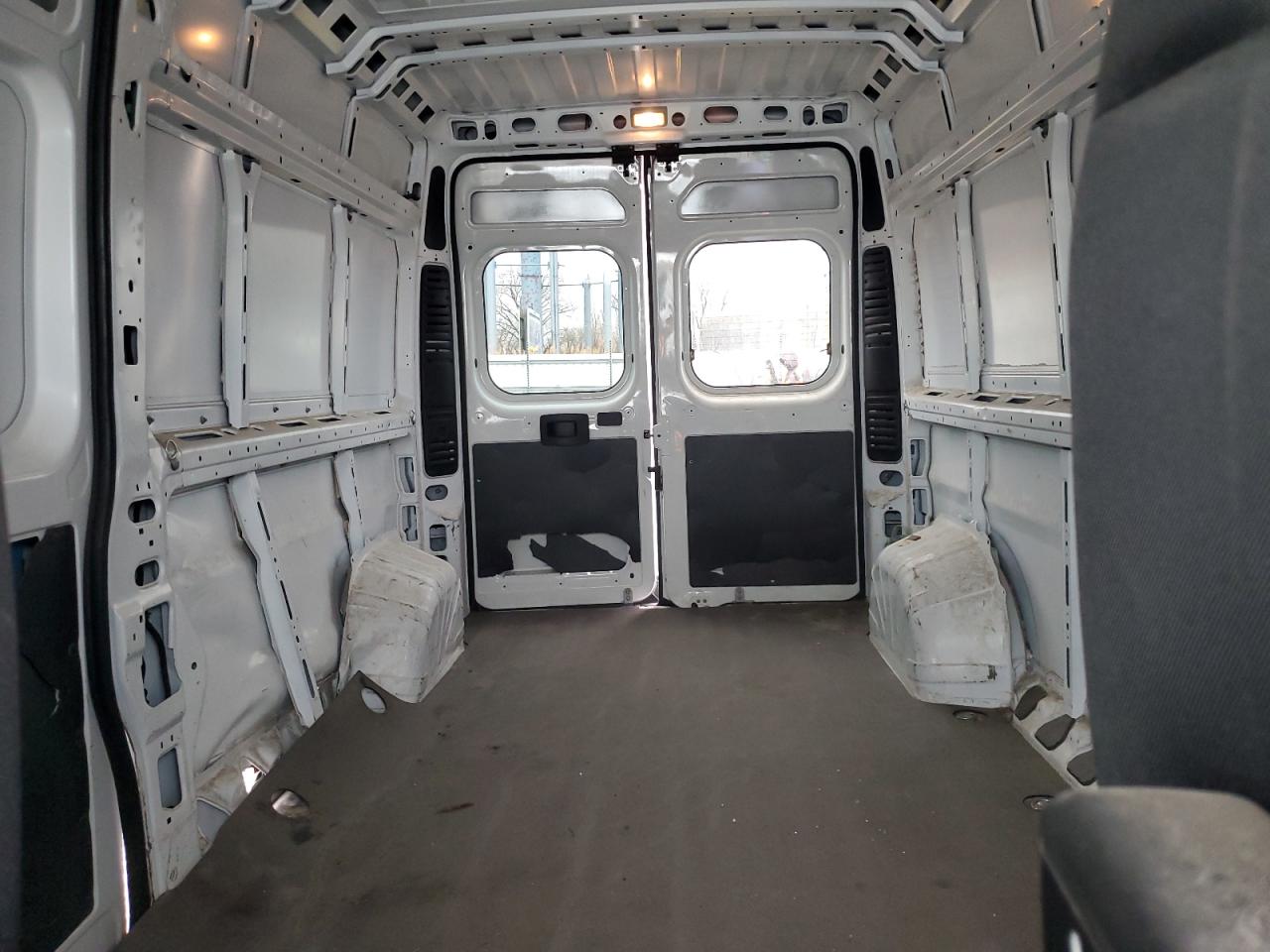 RAM PROMASTER 2500 2021 — 11