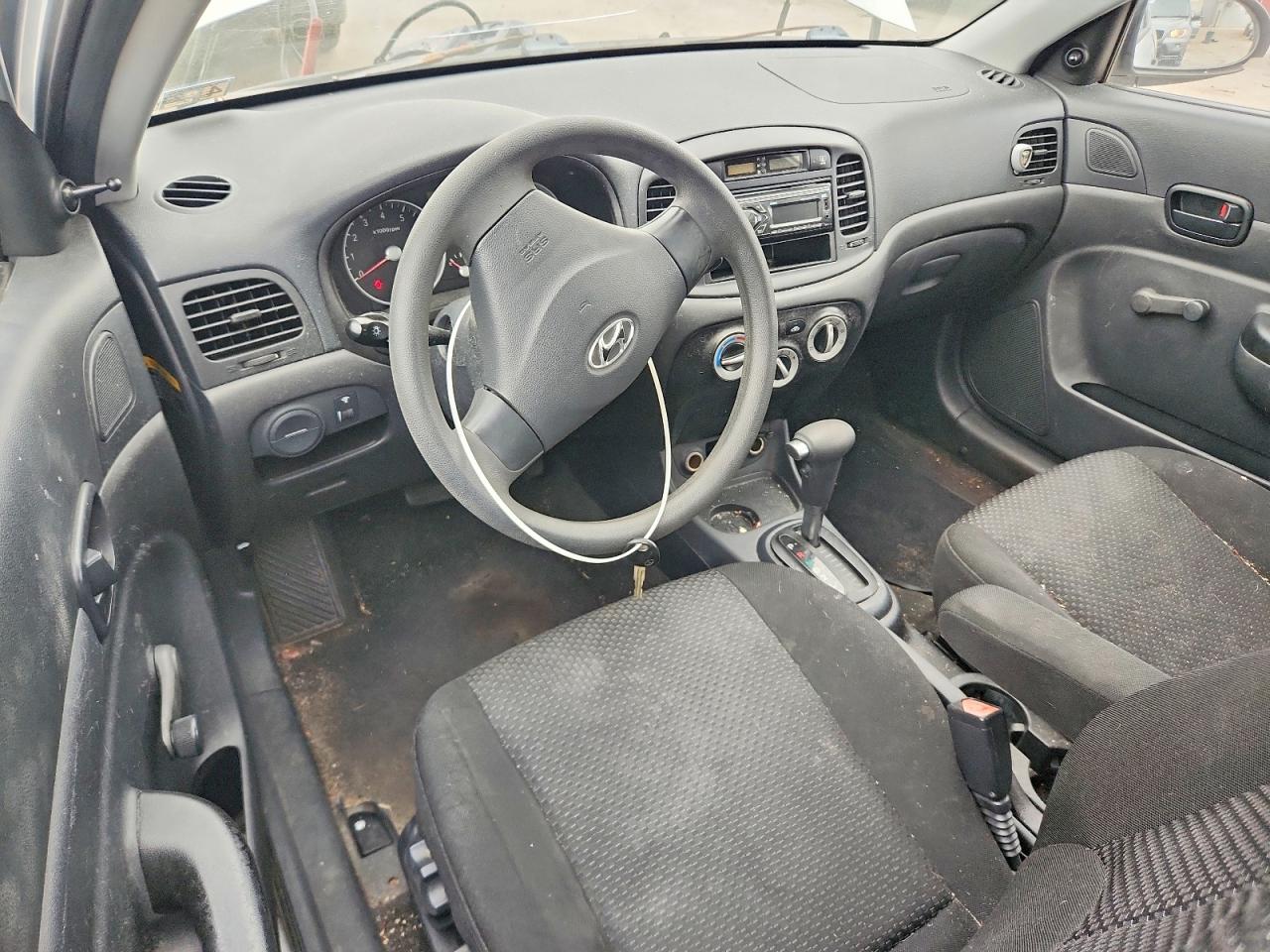 HYUNDAI ACCENT 2007 — 9
