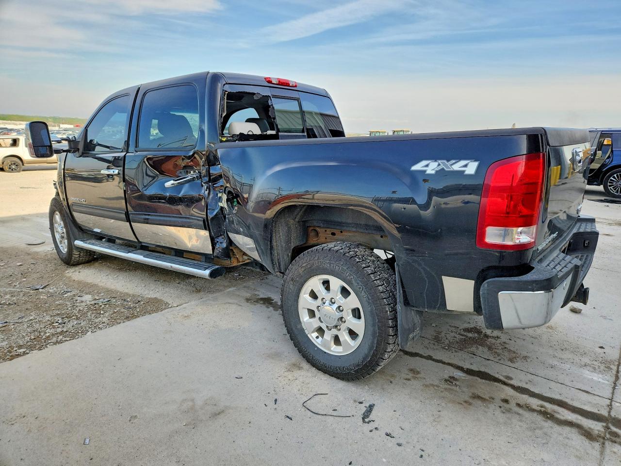 GMC SIERRA 2011 — 3