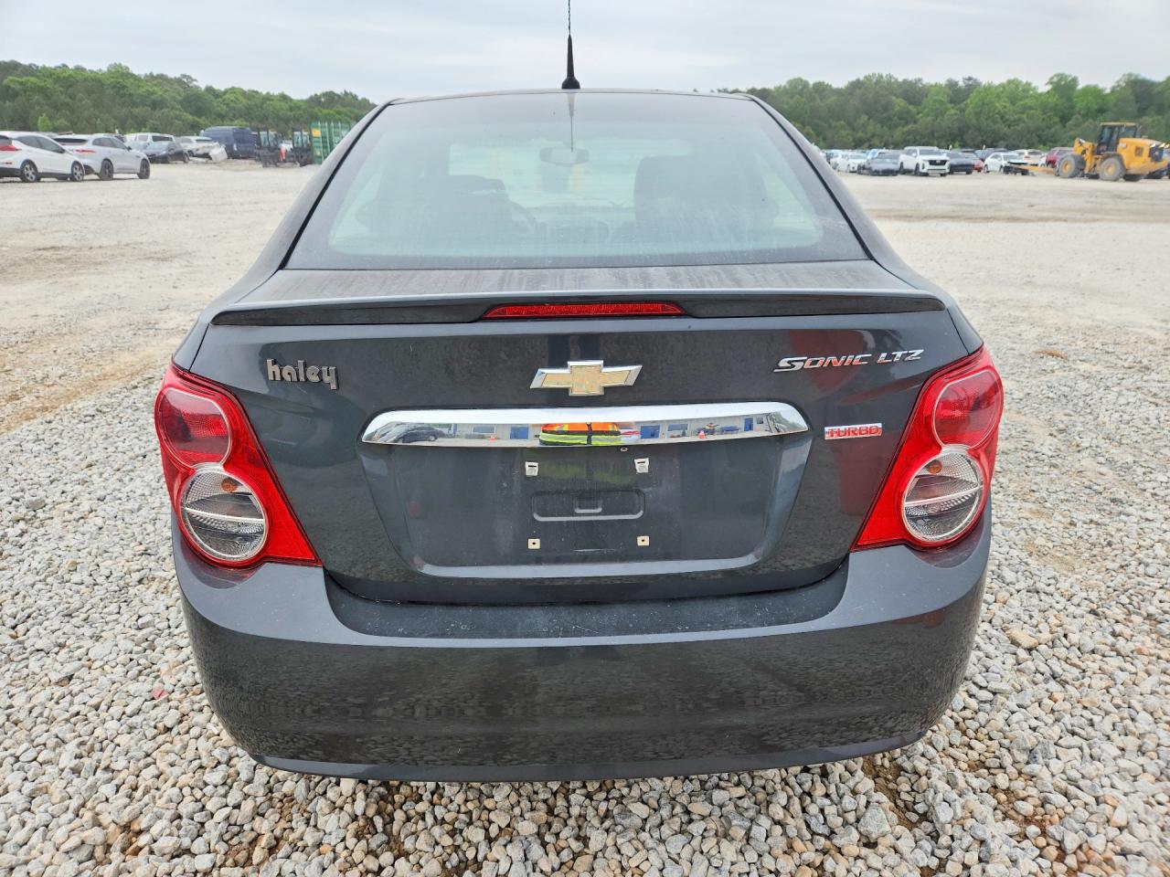 CHEVROLET SONIC 2014 — 7