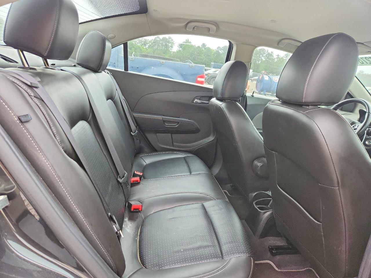 CHEVROLET SONIC 2014 — 11