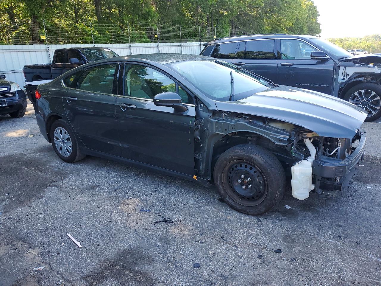 FORD FUSION 2020 — 5