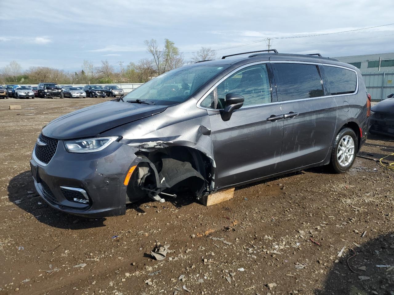 2022 CHRYSLER PACIFICA TOURING L