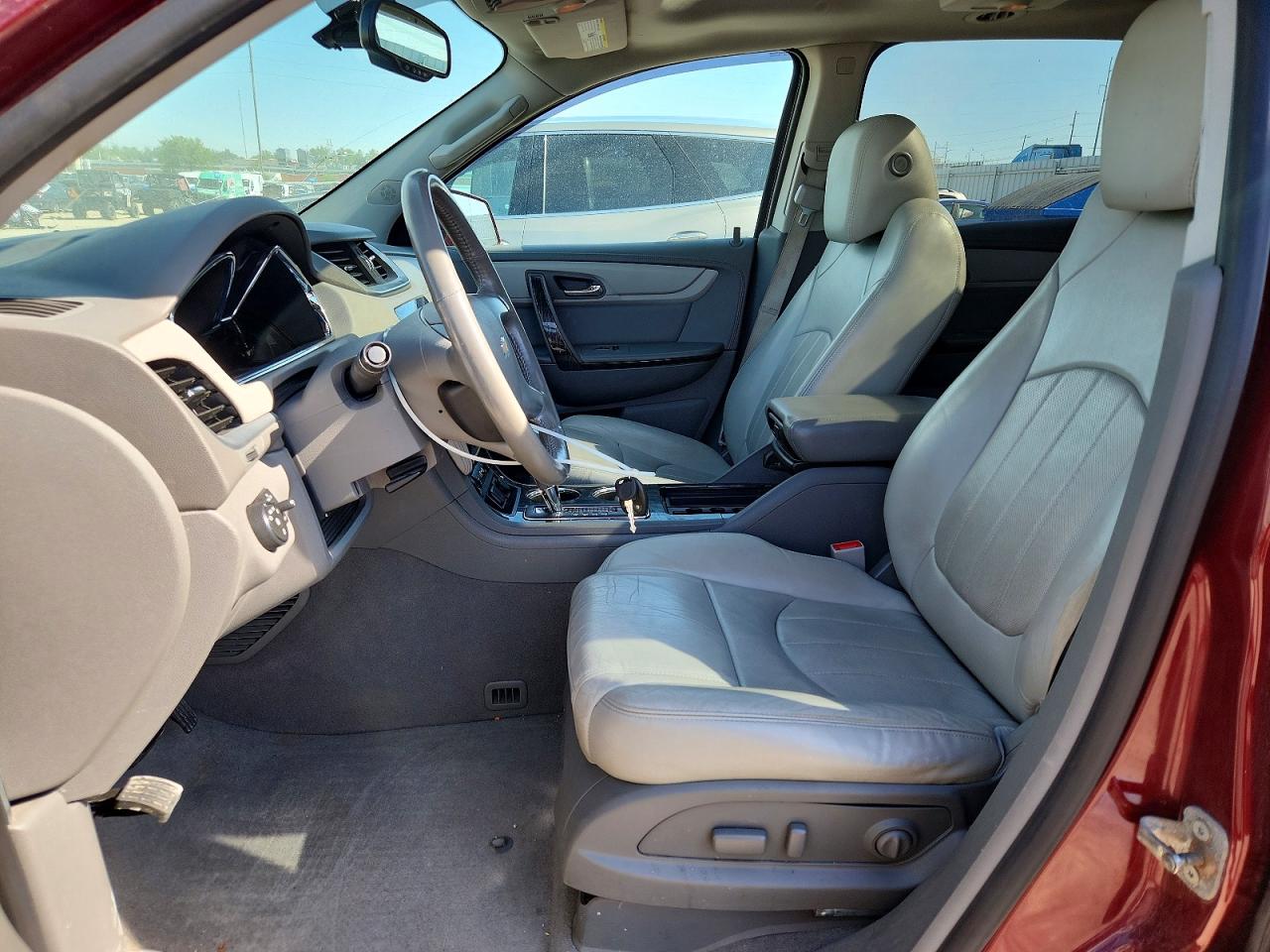 CHEVROLET TRAVERSE 2017 — 8