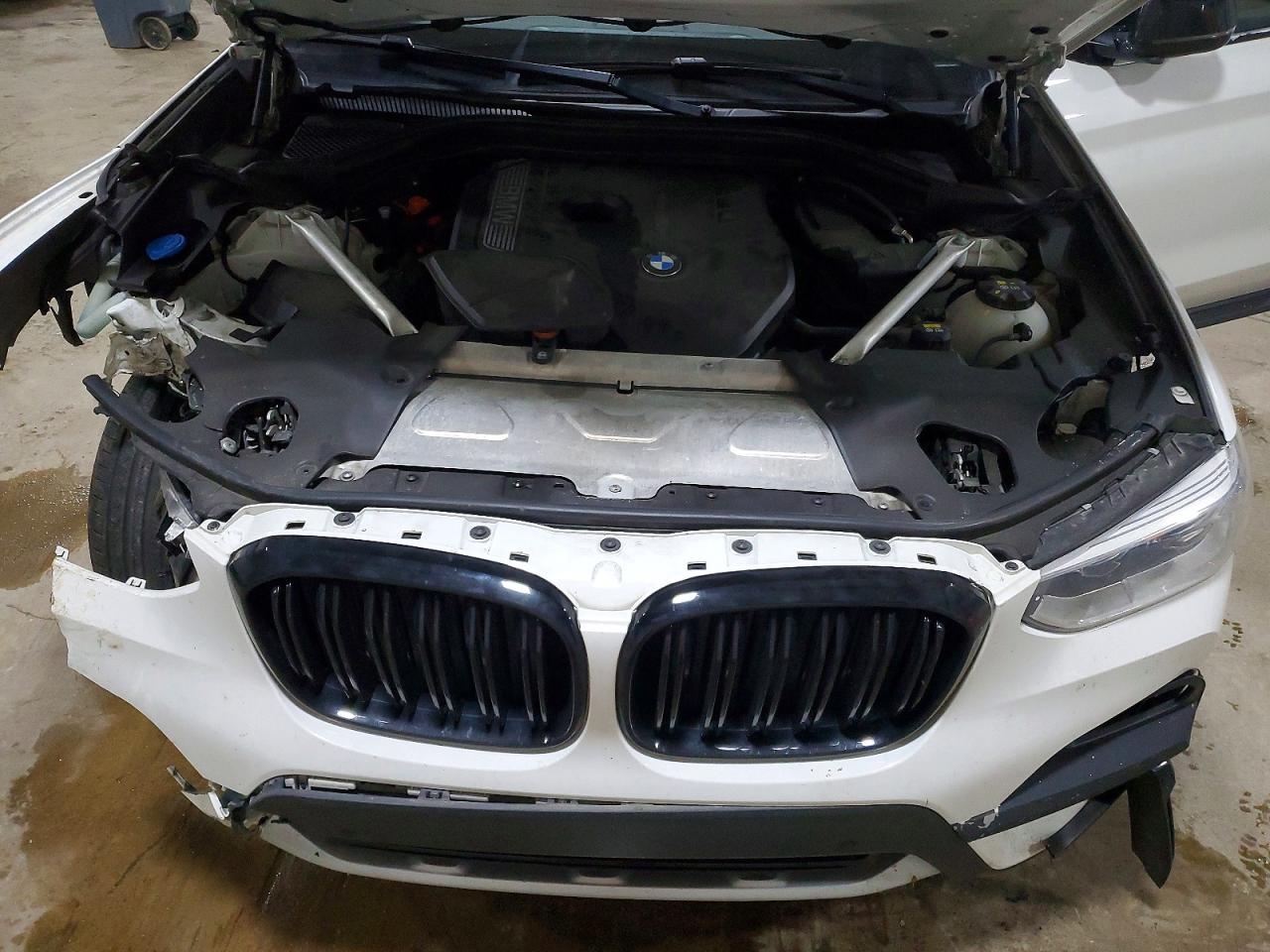 BMW X3 2018 — 13
