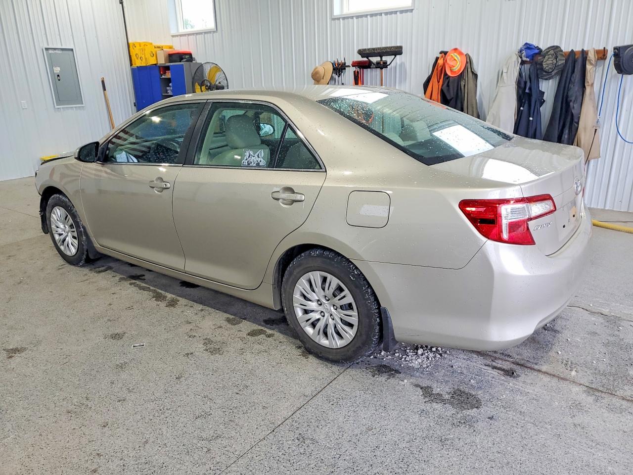 TOYOTA CAMRY 2014 — 3
