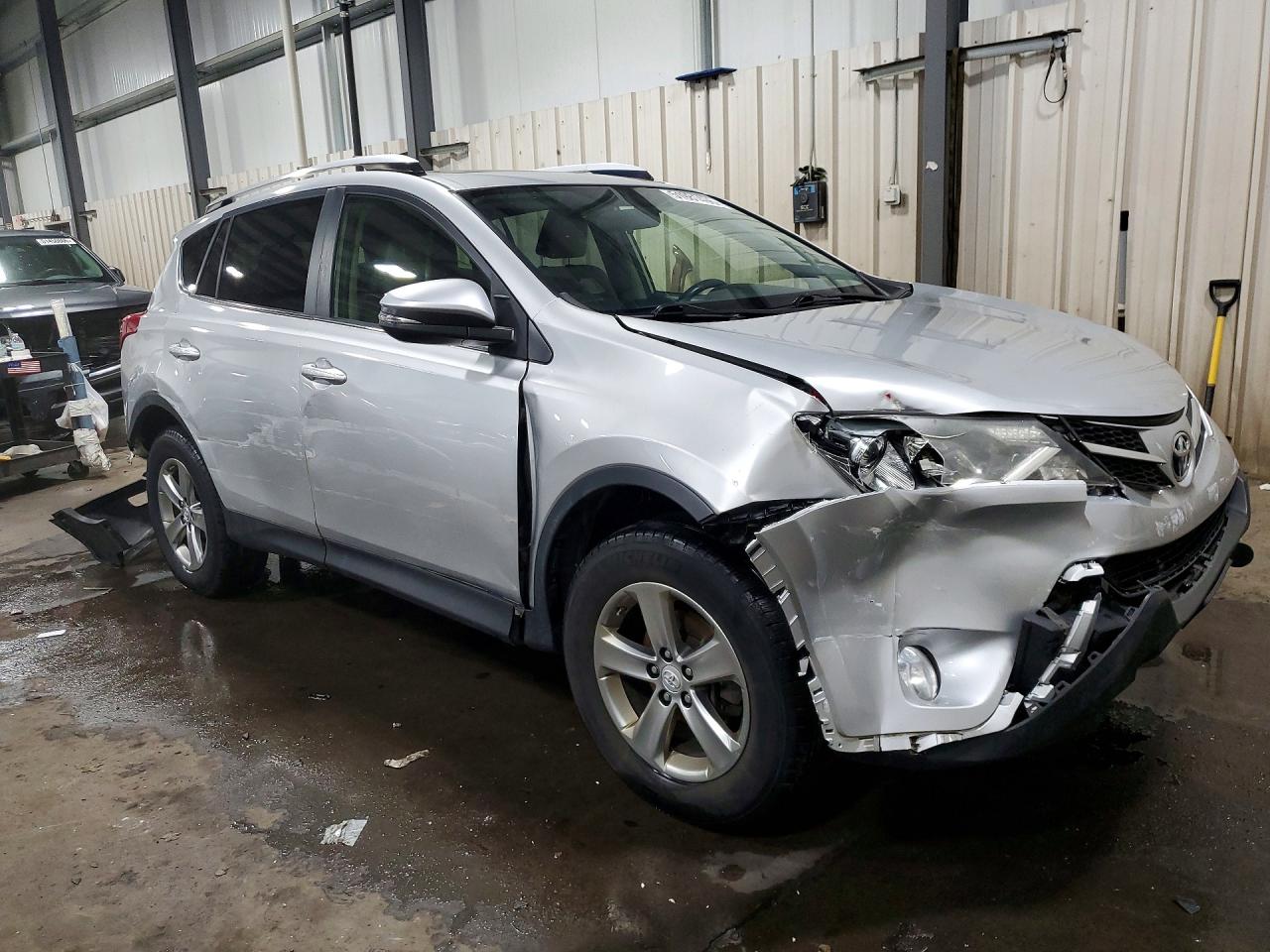 TOYOTA RAV4 2015 — 5