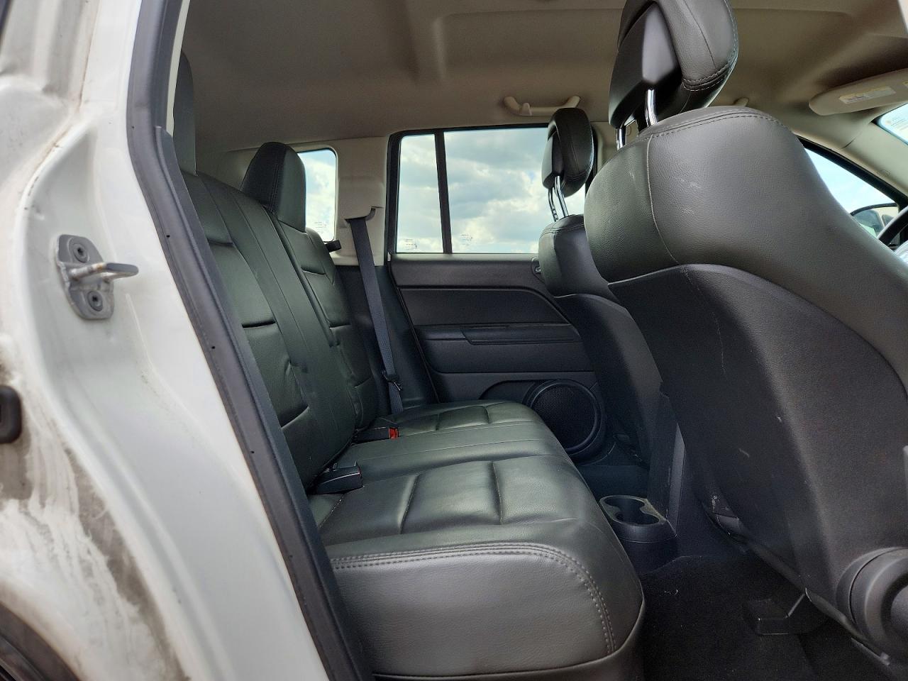 JEEP COMPASS 2011 — 12
