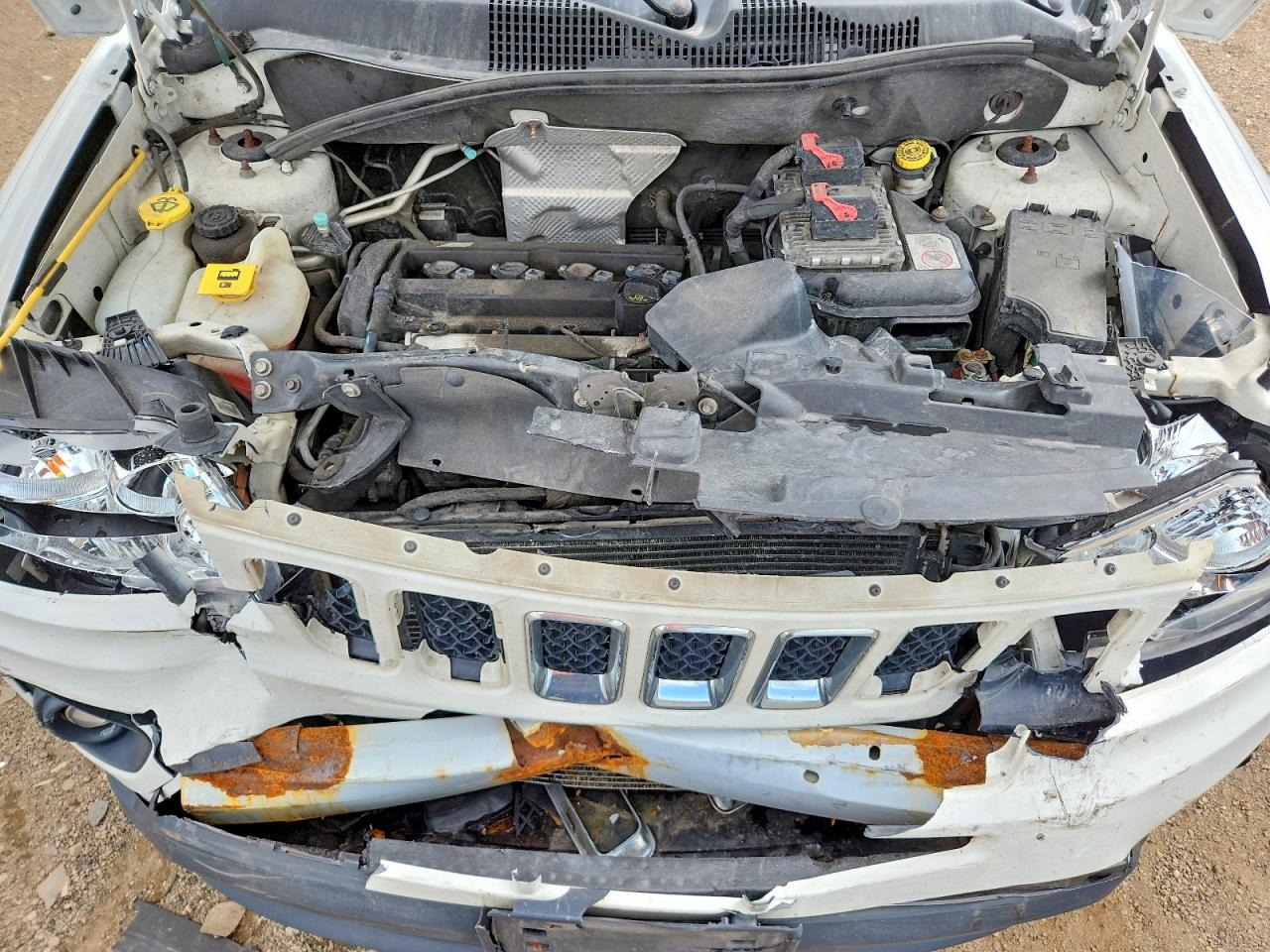 JEEP COMPASS 2011 — 13