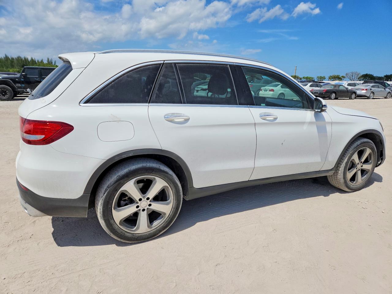 MERCEDES-BENZ GLC 2016 — 4