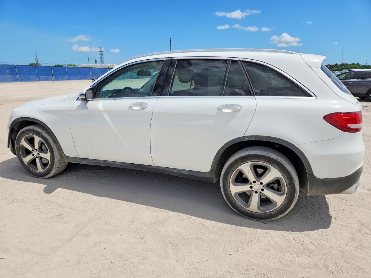 MERCEDES-BENZ GLC 2016 — 3
