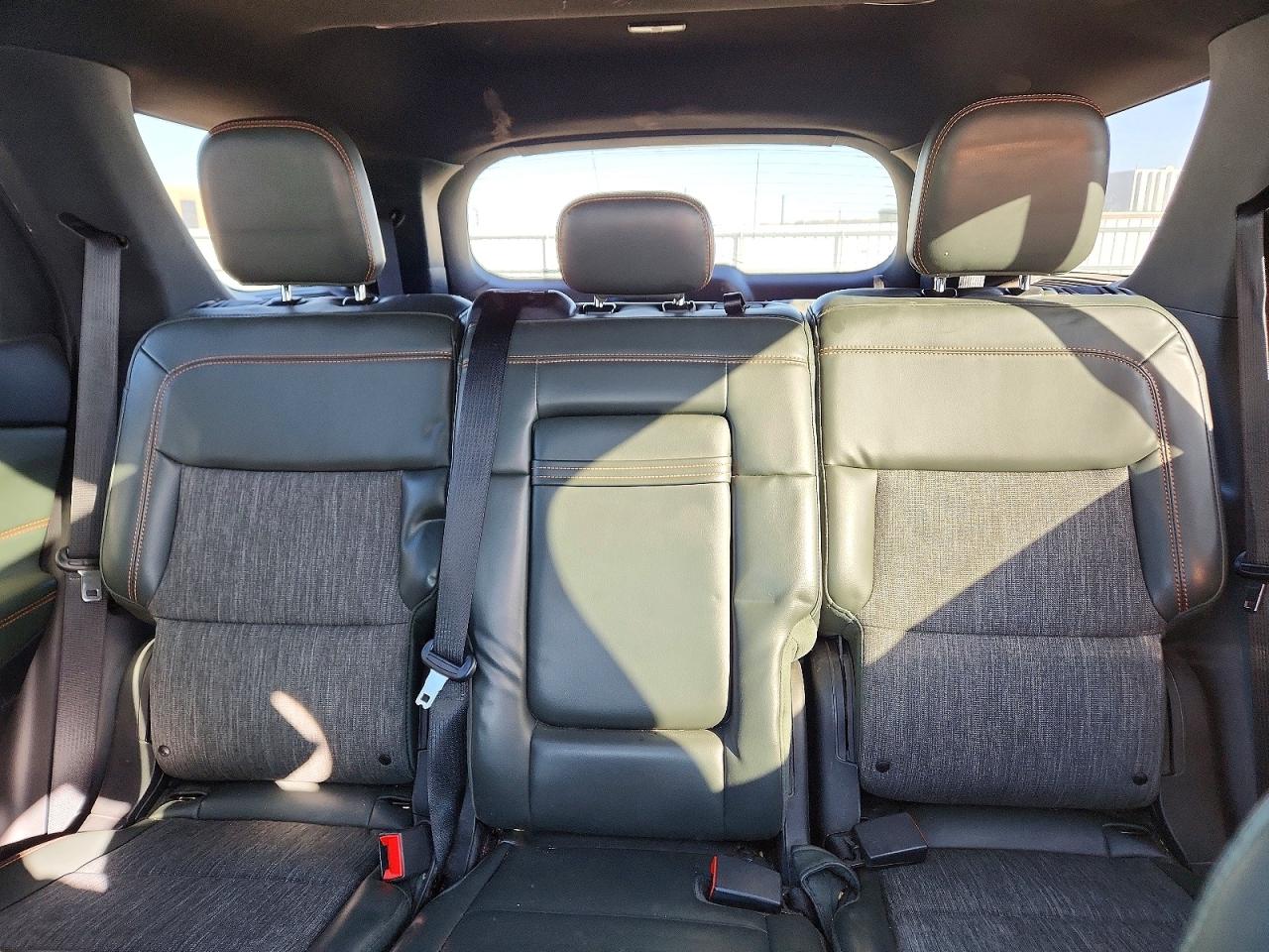 FORD EXPLORER 2022 — 11