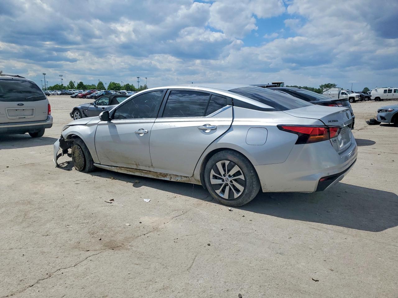 NISSAN ALTIMA 2023 — 3