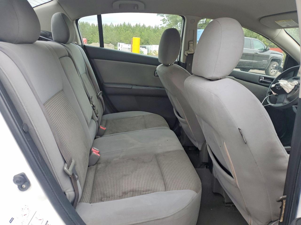 NISSAN SENTRA 2010 — 11