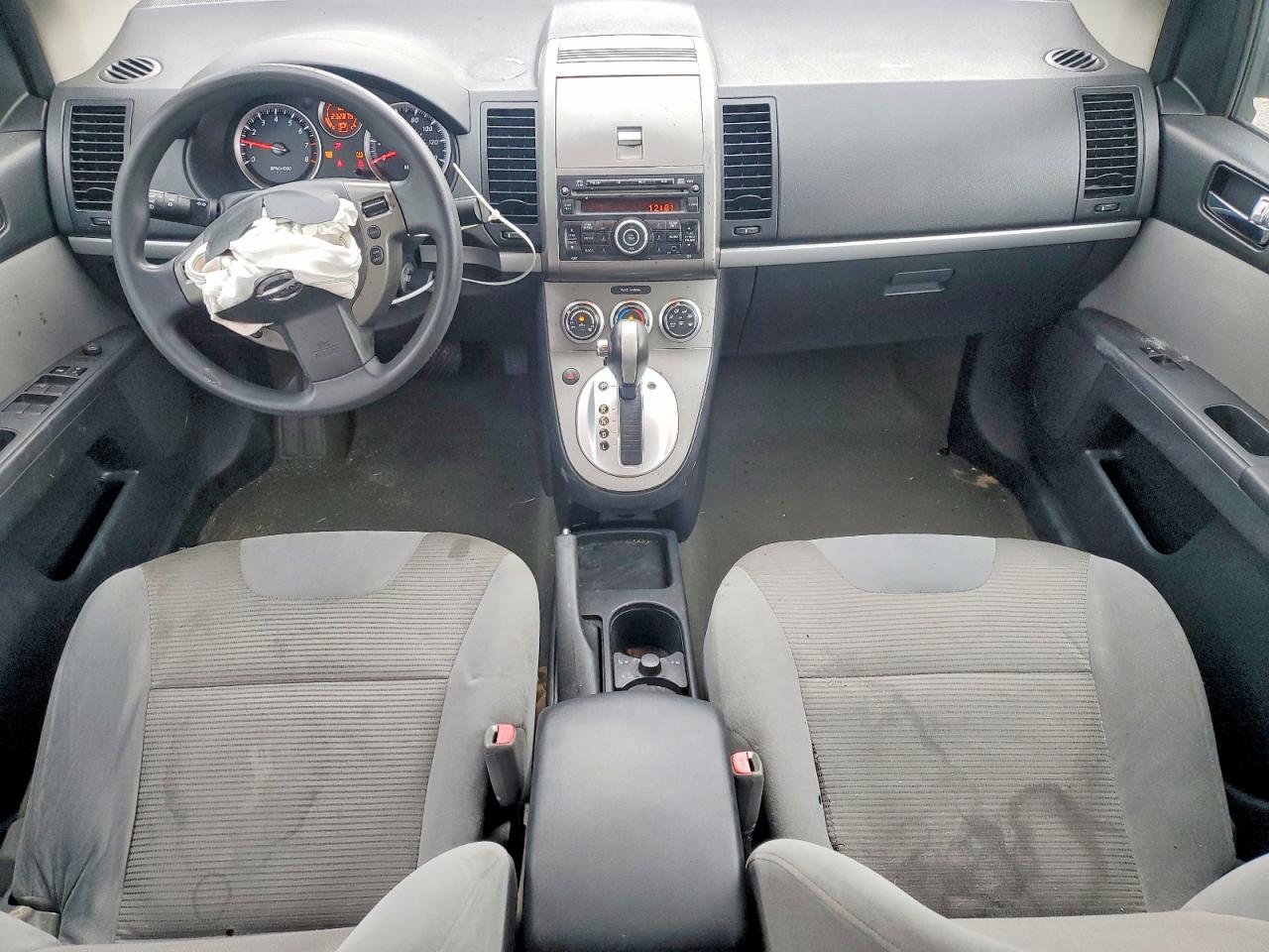 NISSAN SENTRA 2010 — 9