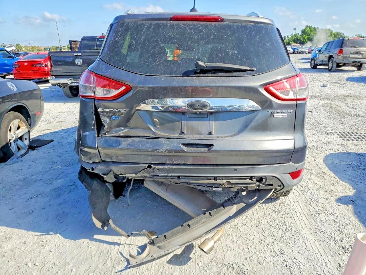 FORD ESCAPE 2015 — 7