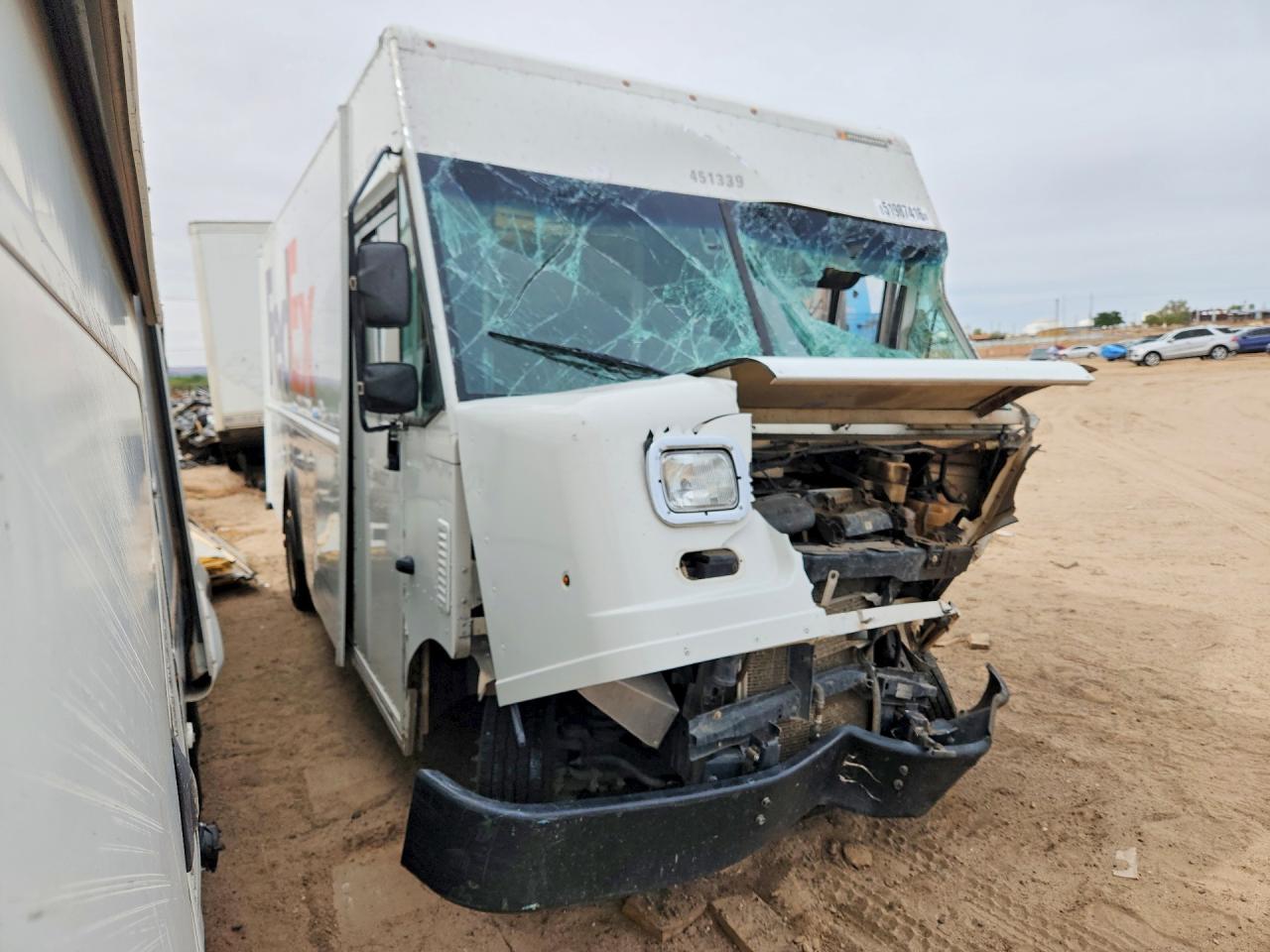 2021 FORD E450