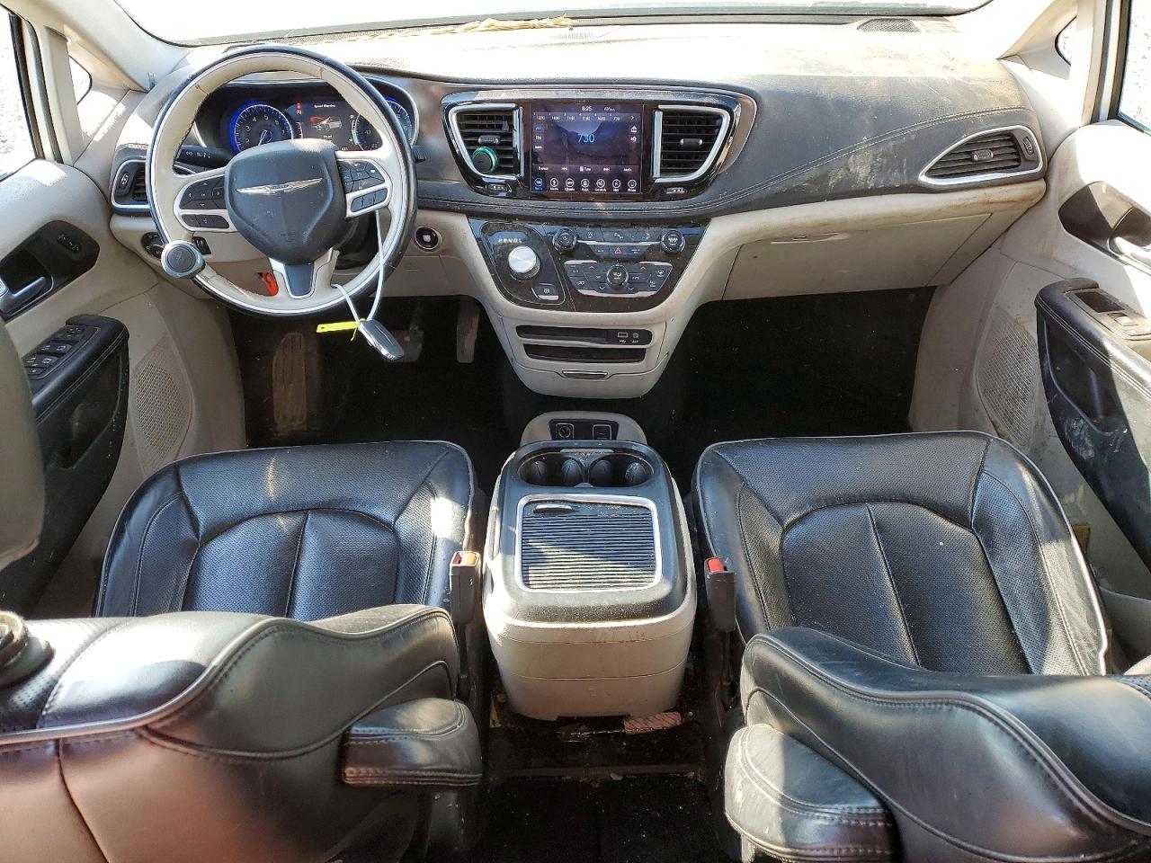 CHRYSLER PACIFICA 2018 — 9