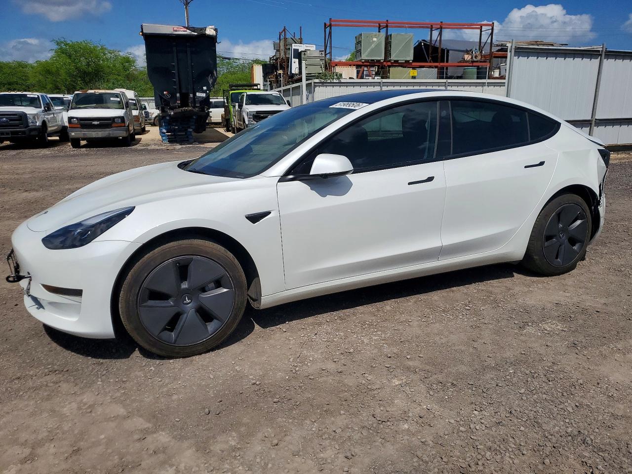 TESLA MODEL 3 2023 — 2