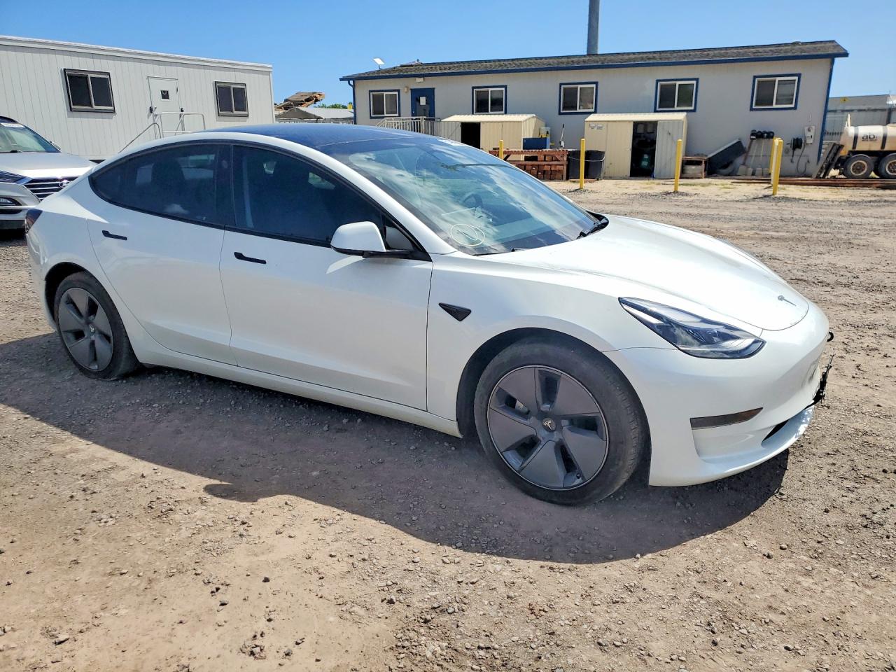 TESLA MODEL 3 2023 — 5