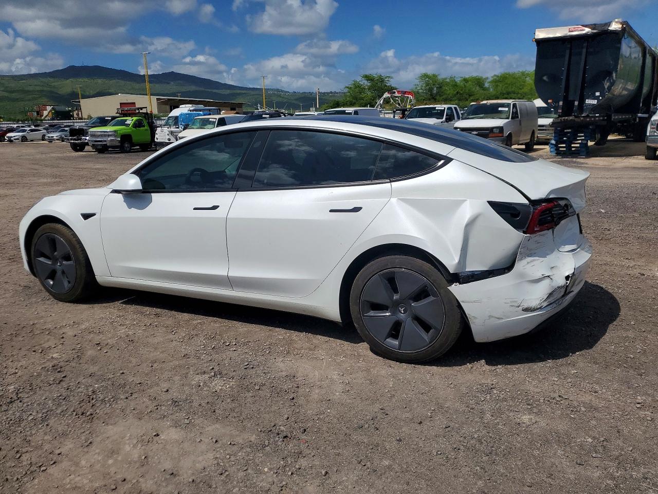 TESLA MODEL 3 2023 — 3