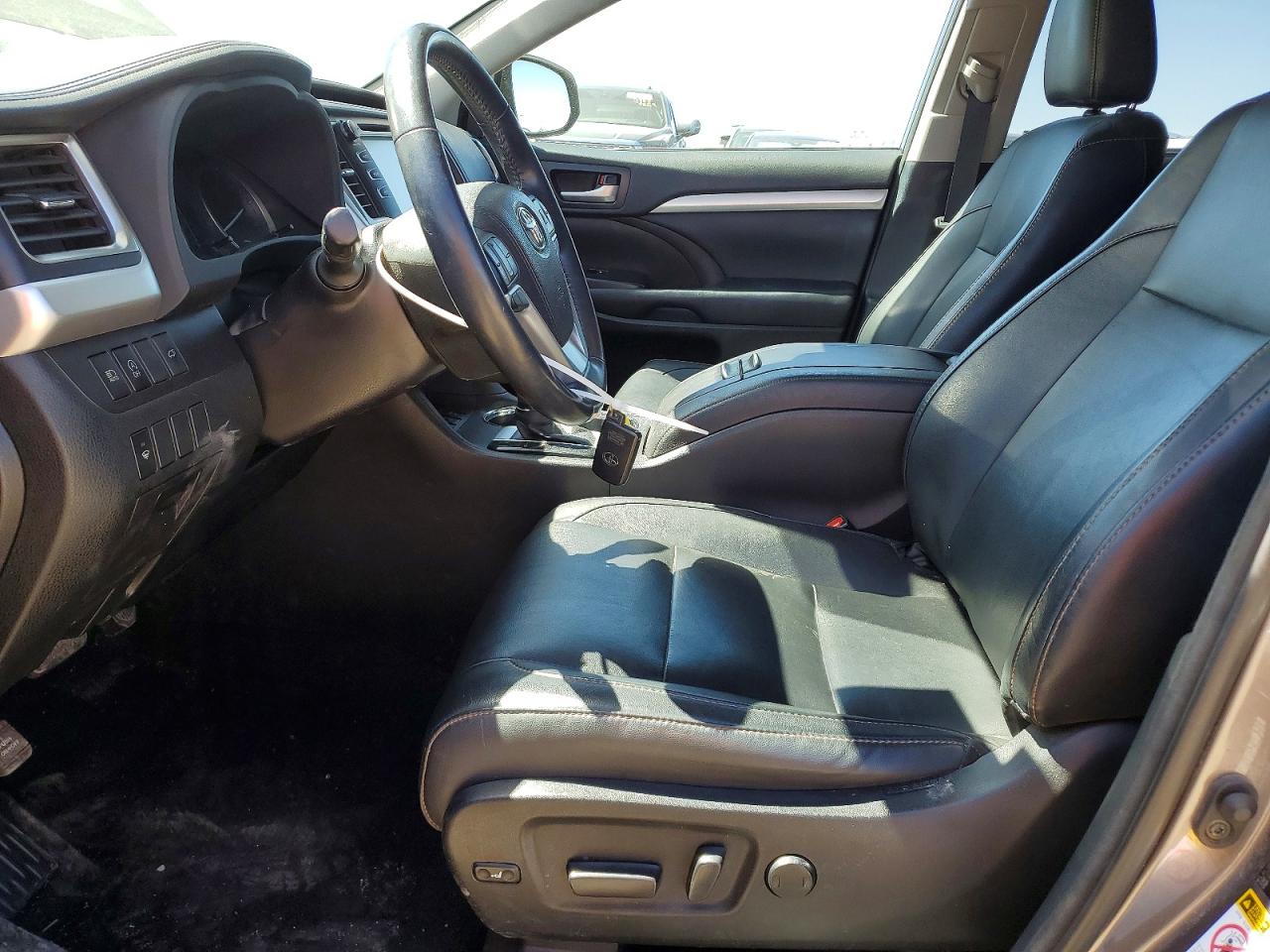 TOYOTA HIGHLANDER 2018 — 8