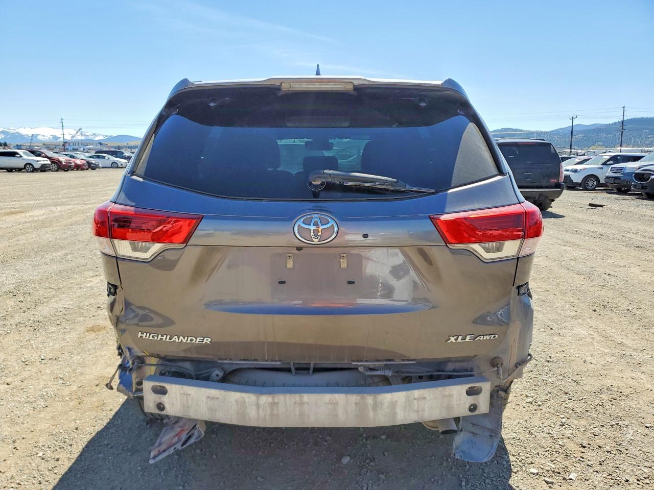 TOYOTA HIGHLANDER 2018 — 7