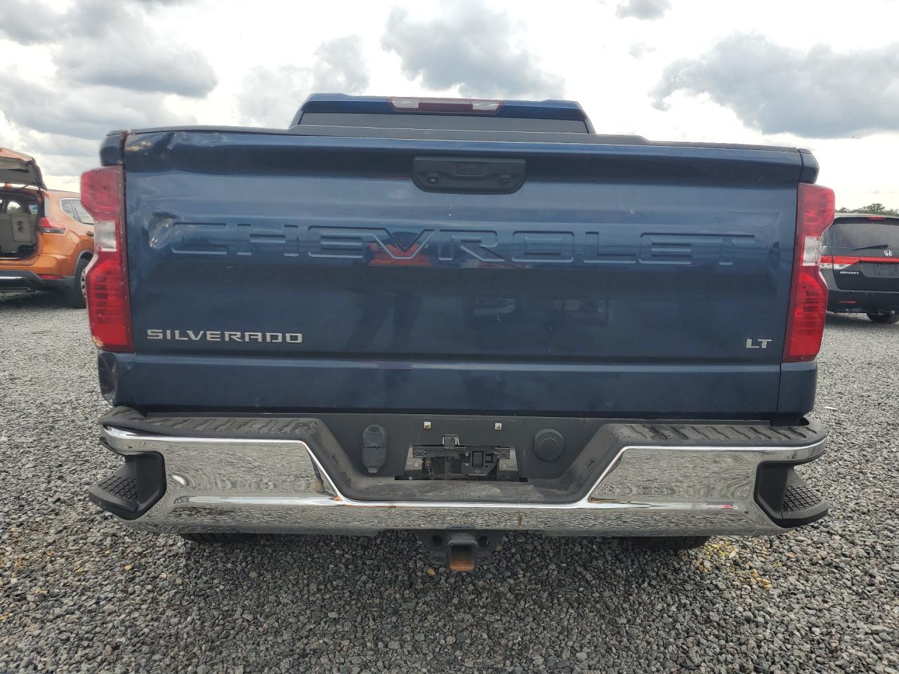 CHEVROLET SILVERADO 2022 — 7
