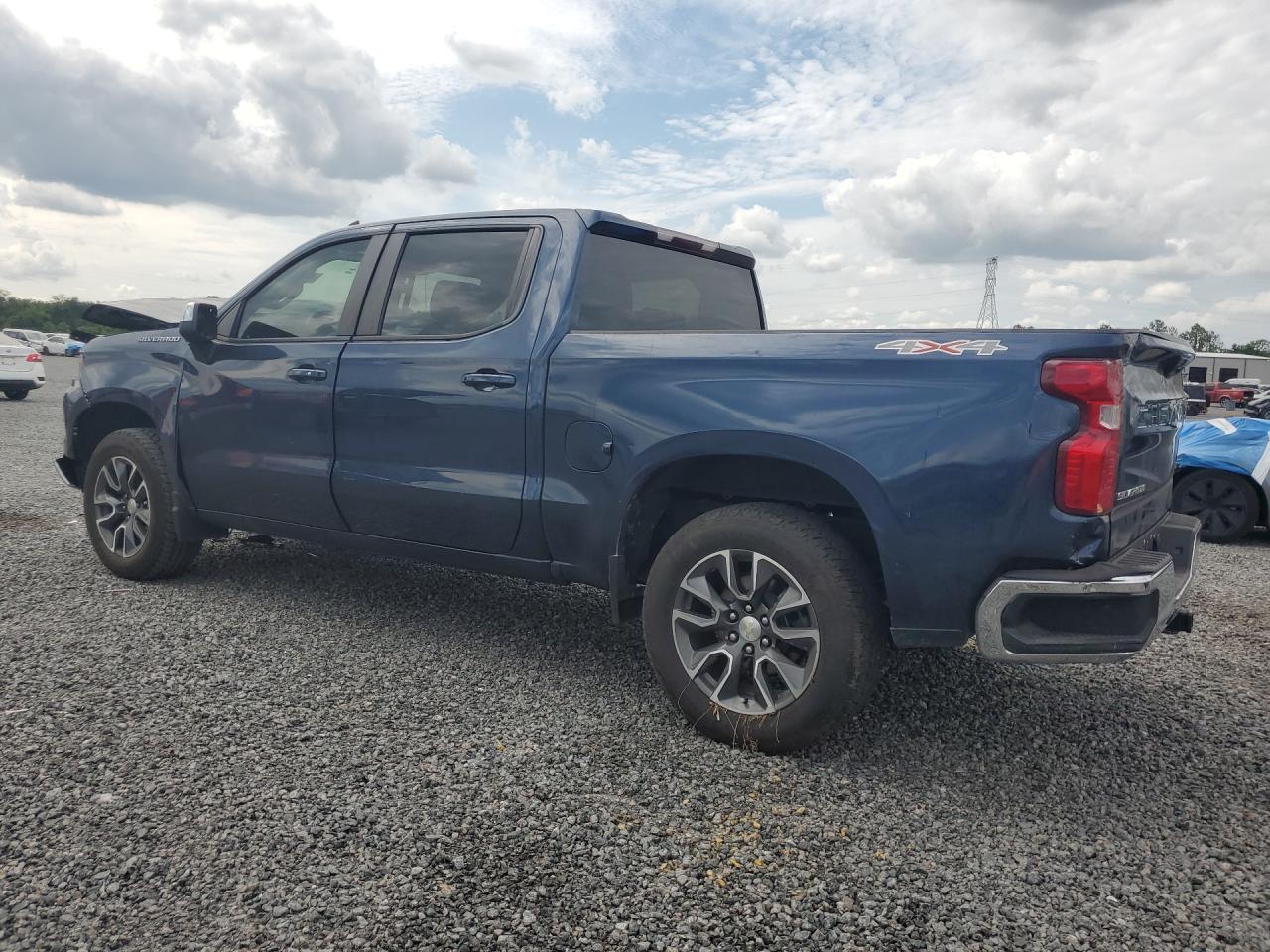 CHEVROLET SILVERADO 2022 — 3