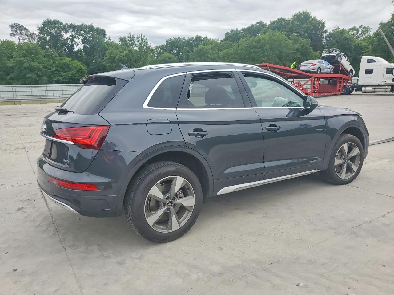 AUDI Q5 2023 — 4