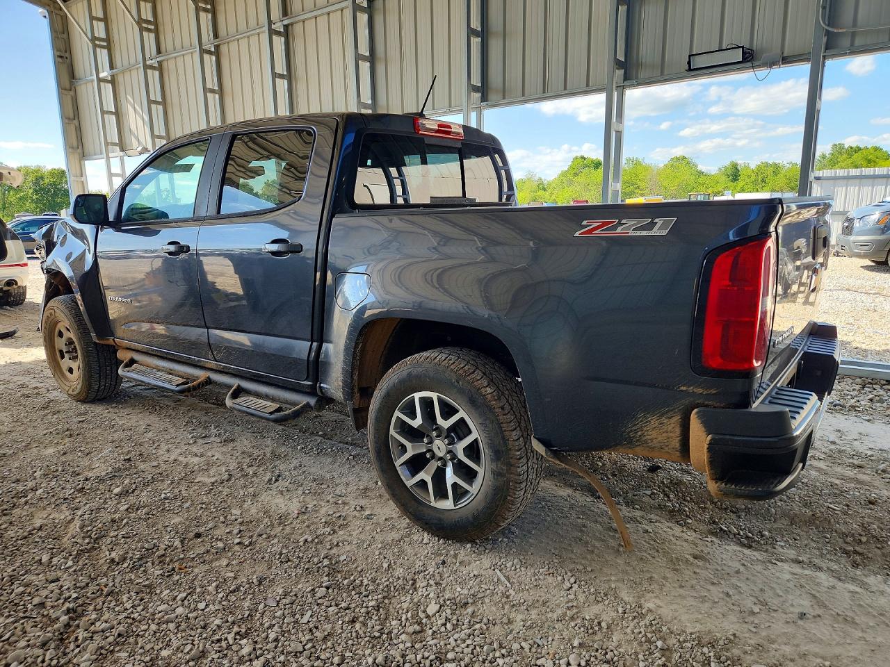 CHEVROLET COLORADO 2016 — 3