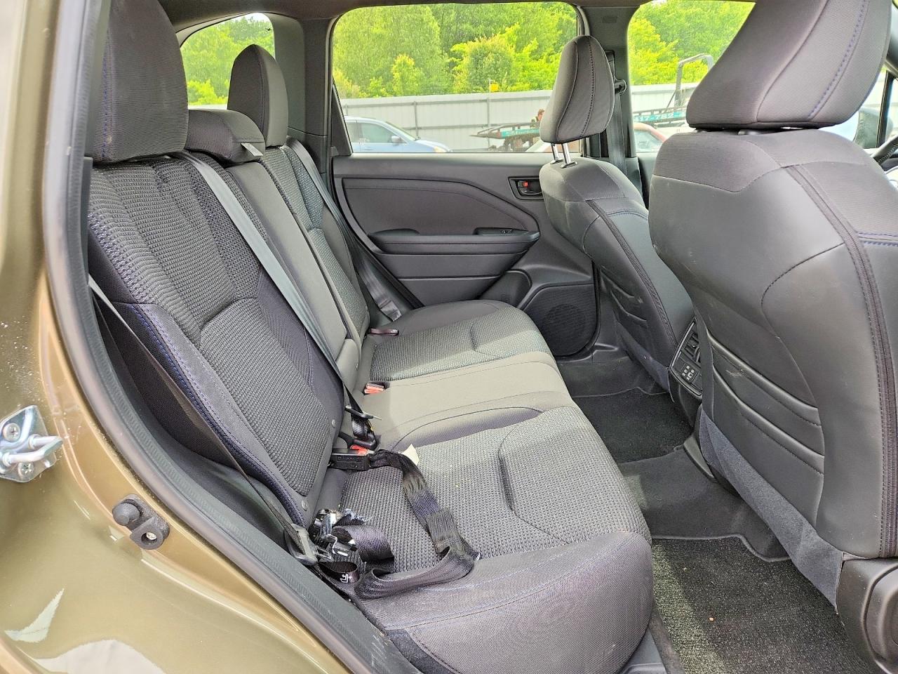 SUBARU FORESTER 2025 — 12
