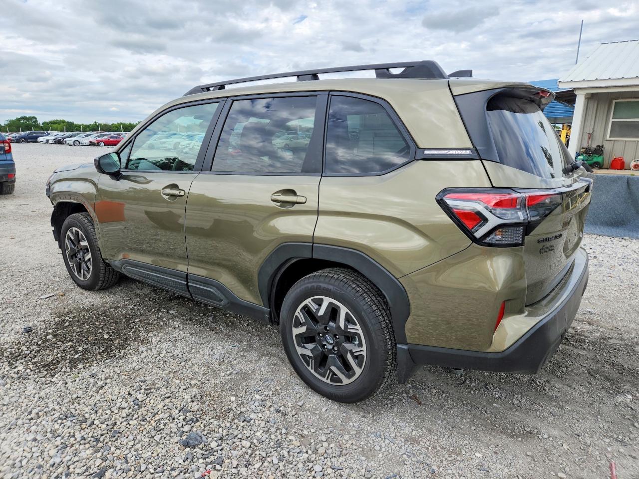 SUBARU FORESTER 2025 — 3