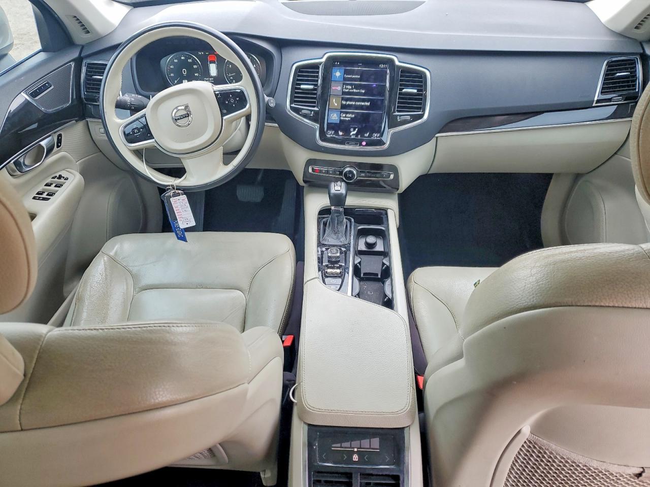 VOLVO XC90 2018 — 9