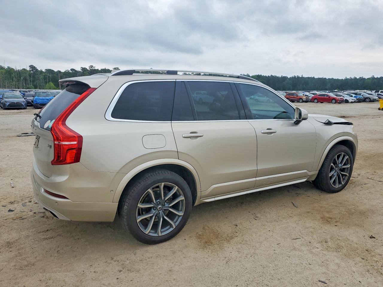 VOLVO XC90 2018 — 4