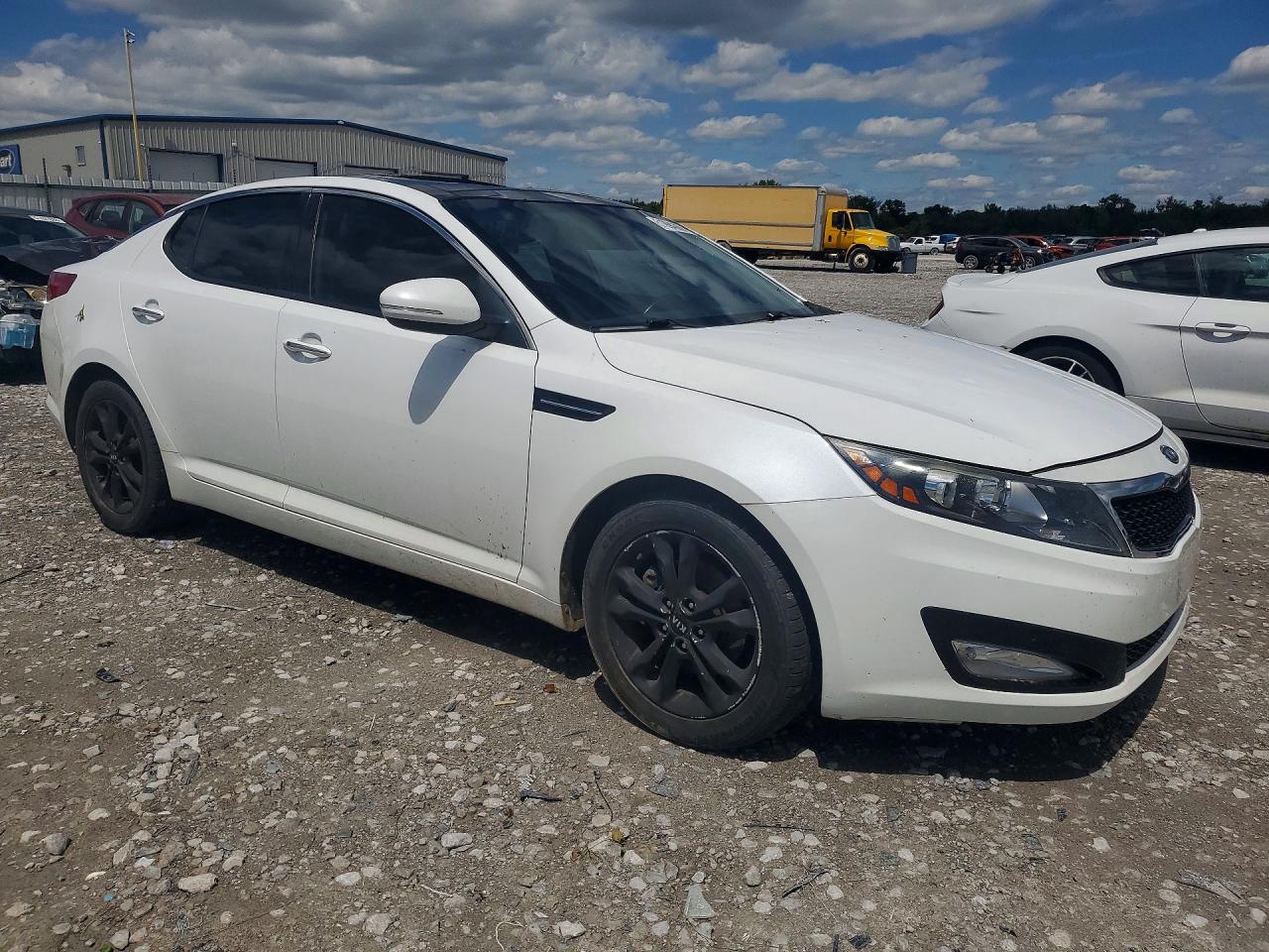 KIA OPTIMA 2012 — 5