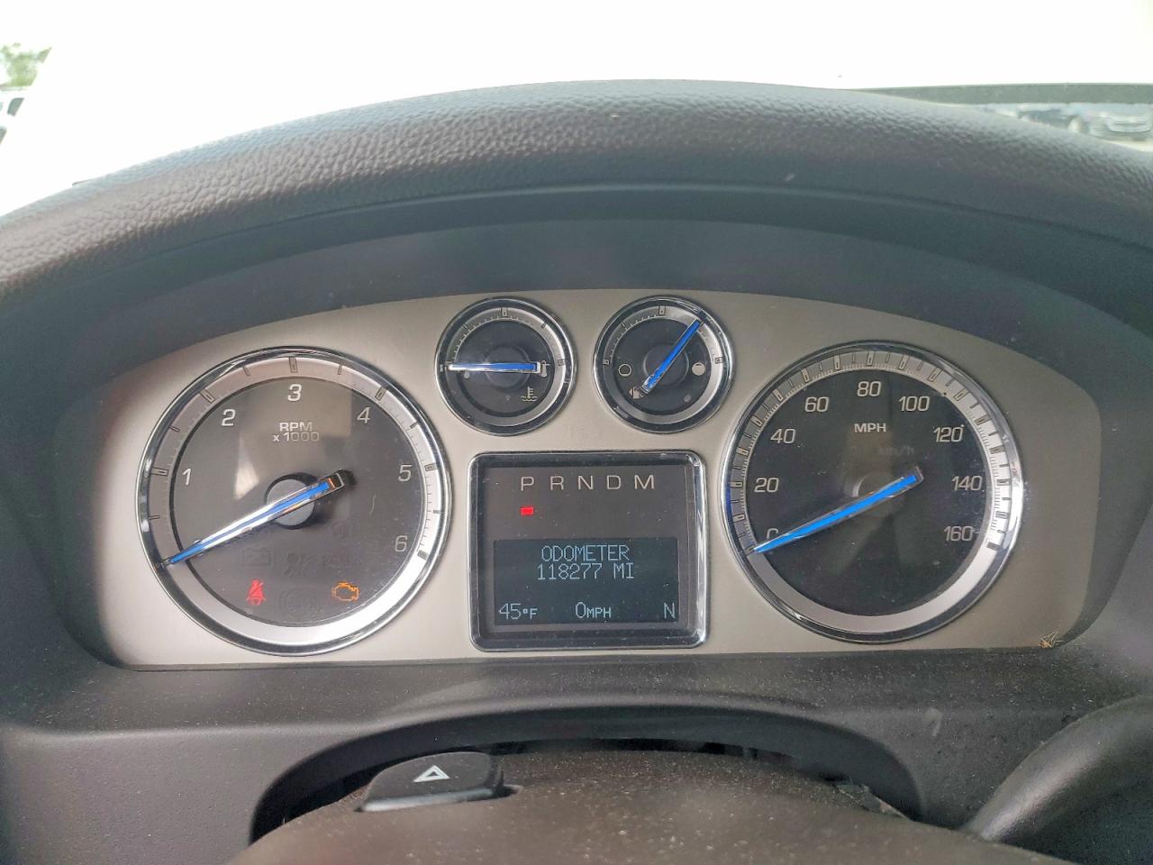 CADILLAC ESCALADE 2011 — 10