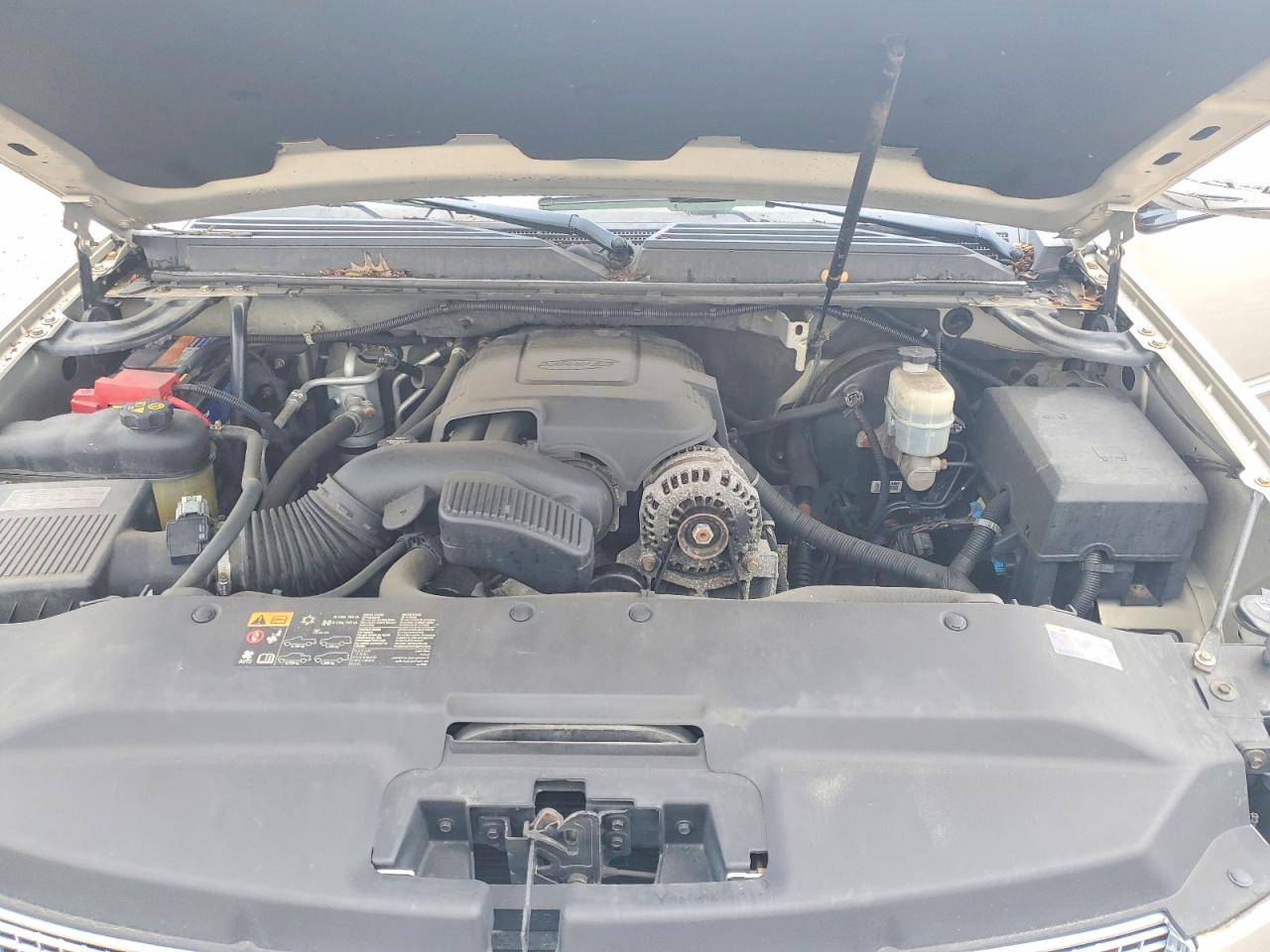 CADILLAC ESCALADE 2011 — 13