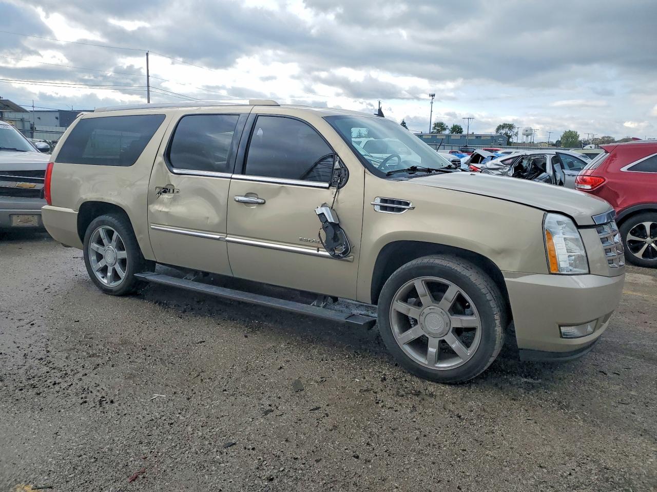 CADILLAC ESCALADE 2011 — 5
