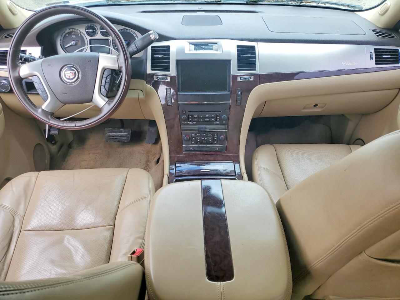 CADILLAC ESCALADE 2011 — 9