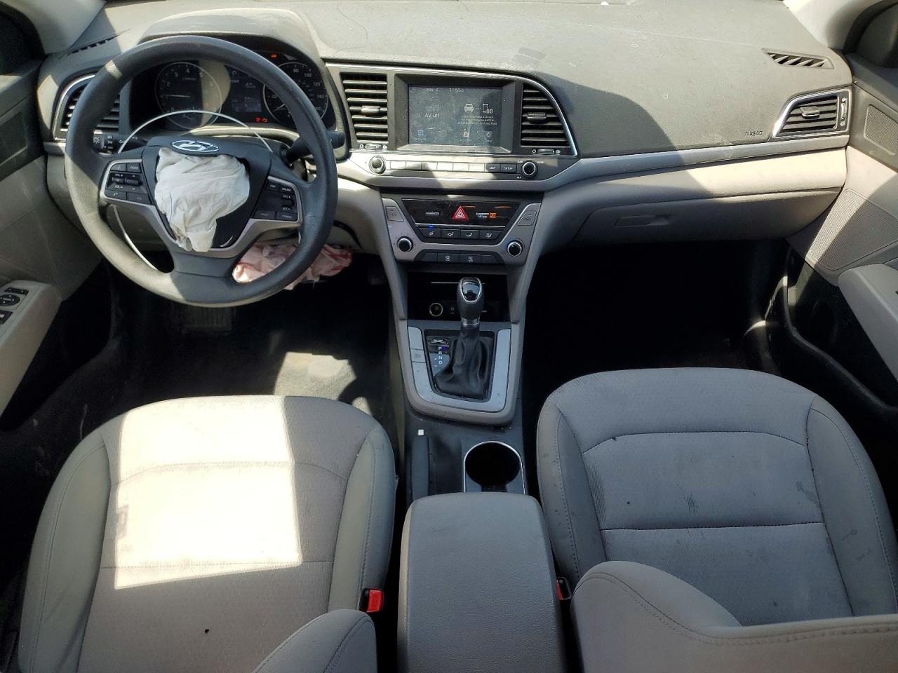 HYUNDAI ELANTRA 2017 — 9