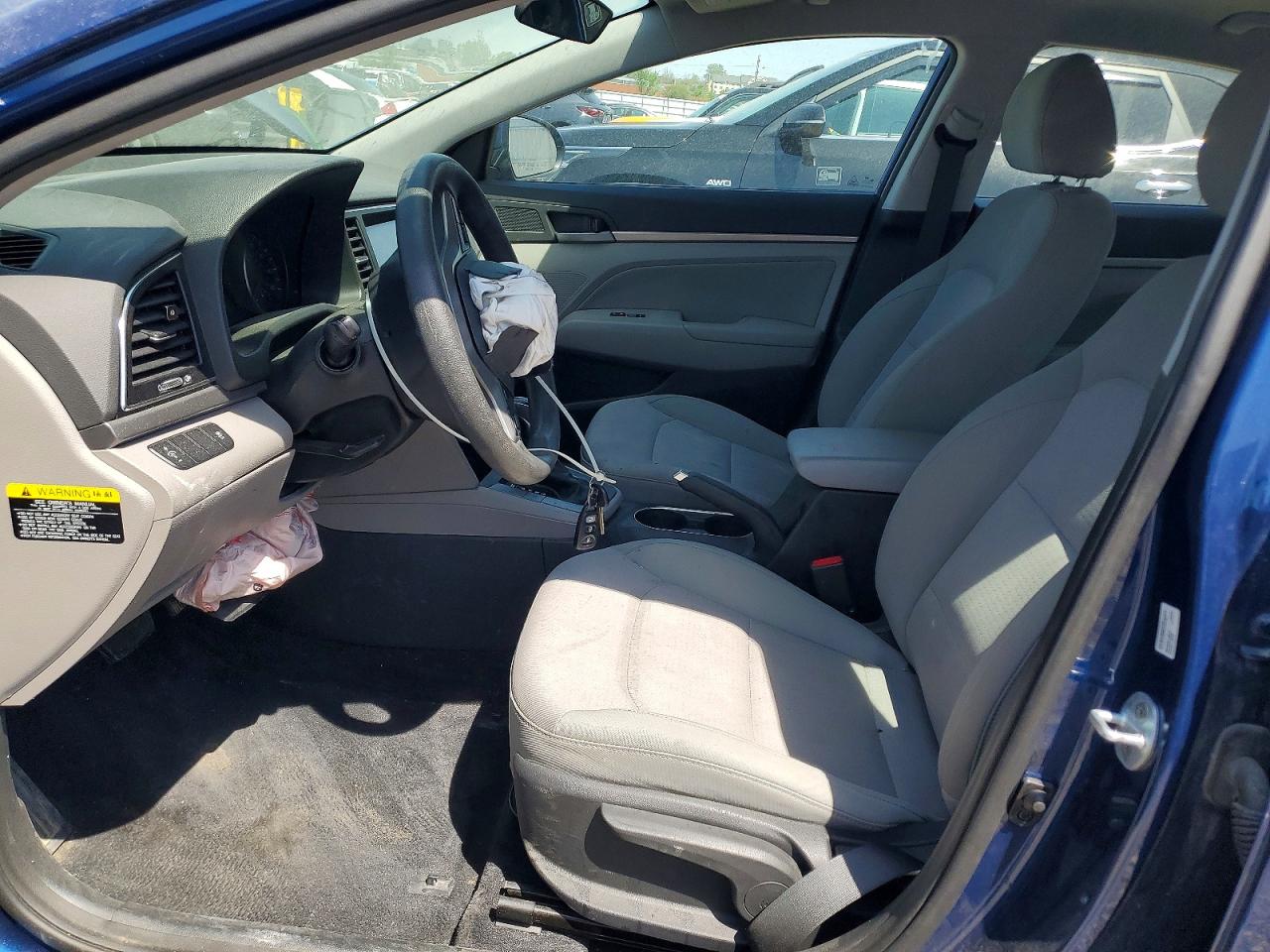 HYUNDAI ELANTRA 2017 — 8