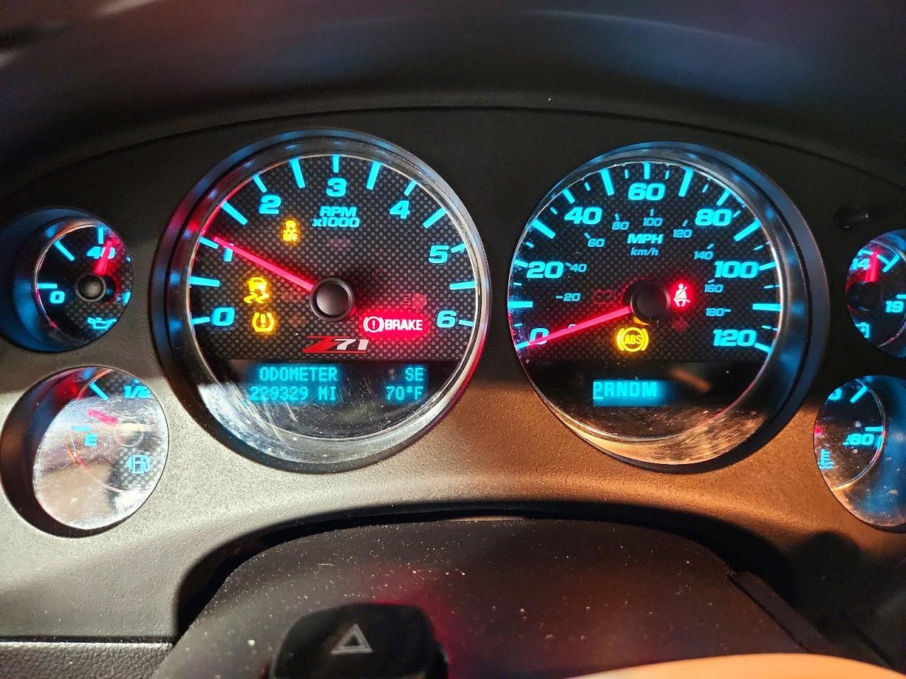 CHEVROLET AVALANCHE 2013 — 10