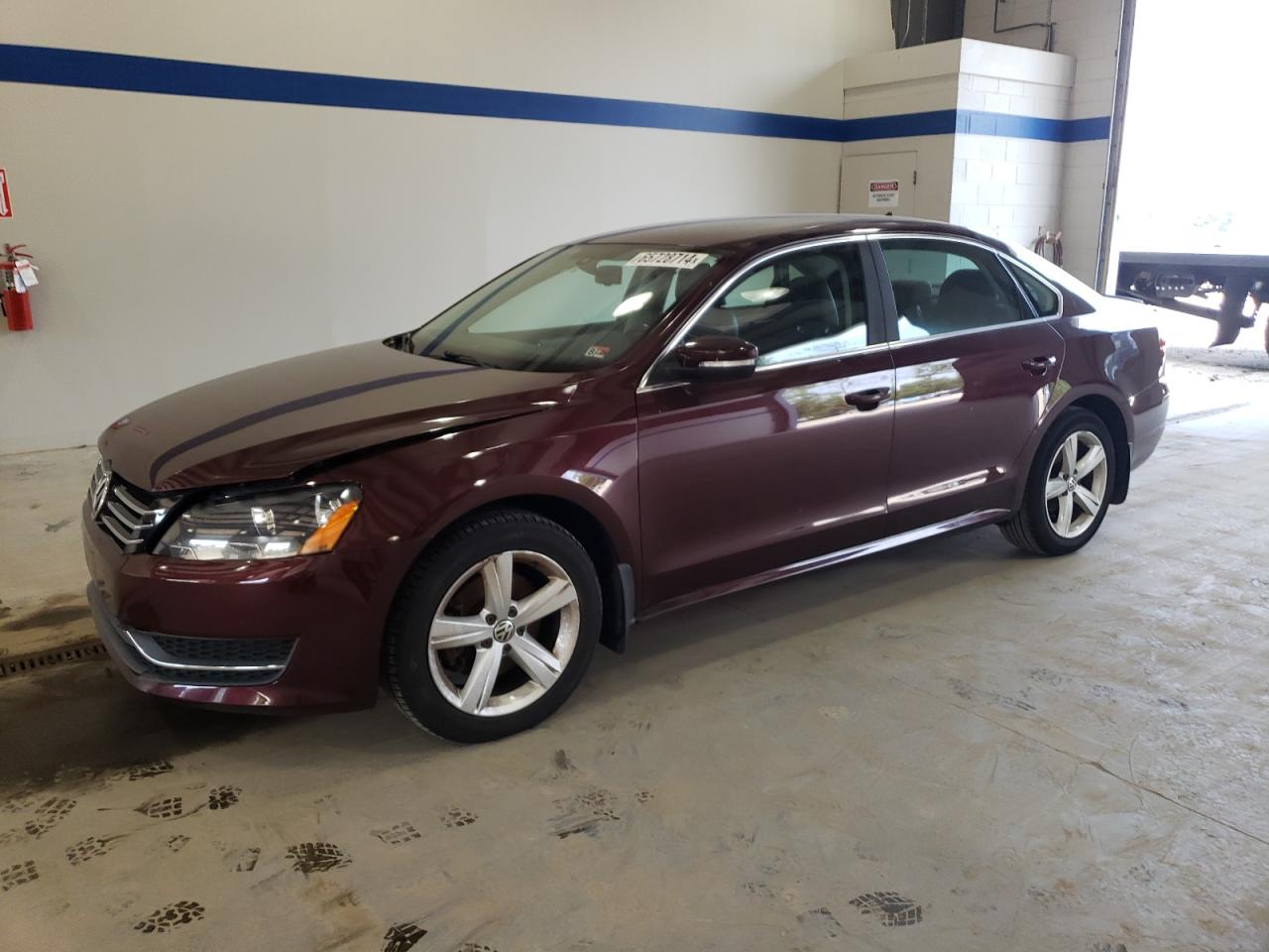 VOLKSWAGEN PASSAT 2013 — 2