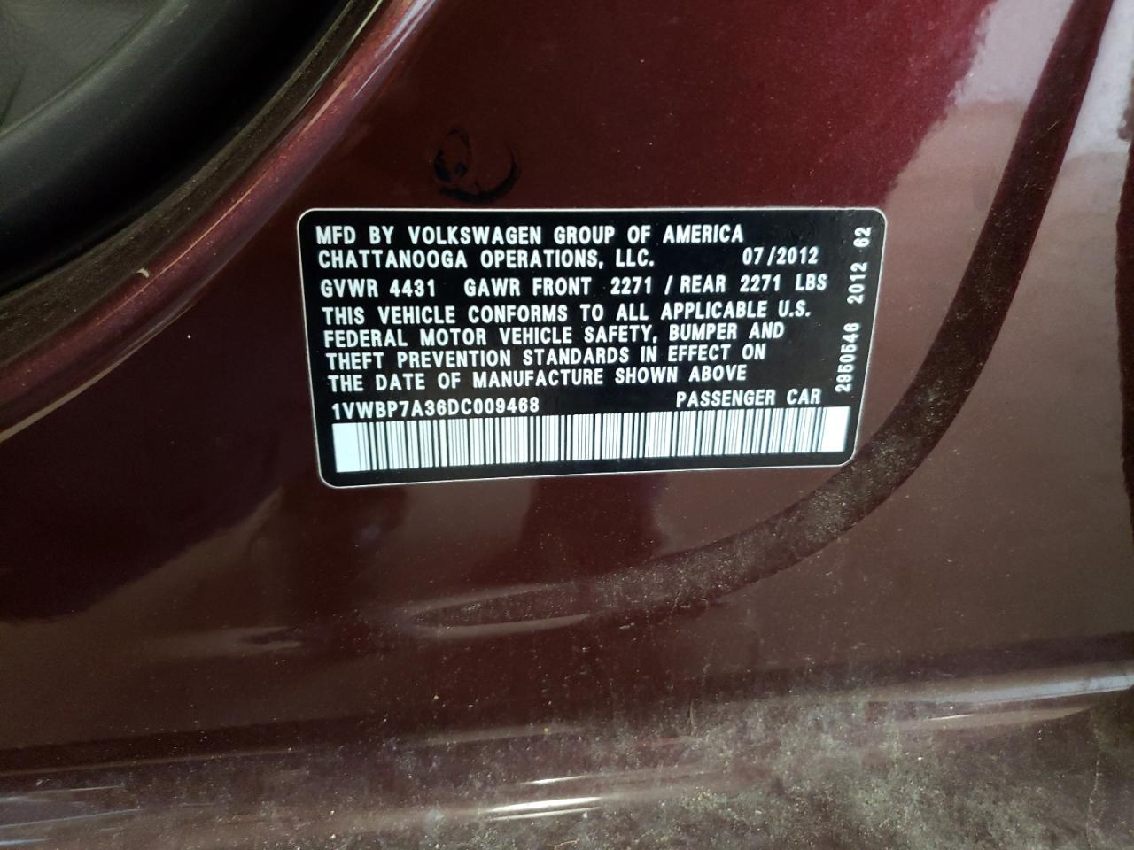 VOLKSWAGEN PASSAT 2013 — 13