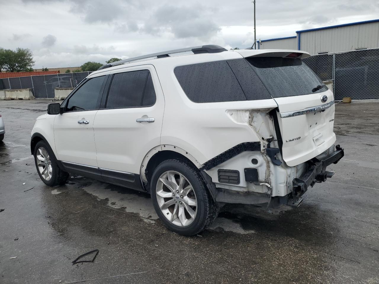 FORD EXPLORER 2013 — 3