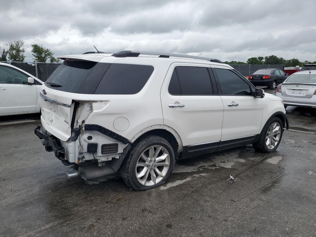 FORD EXPLORER 2013 — 4