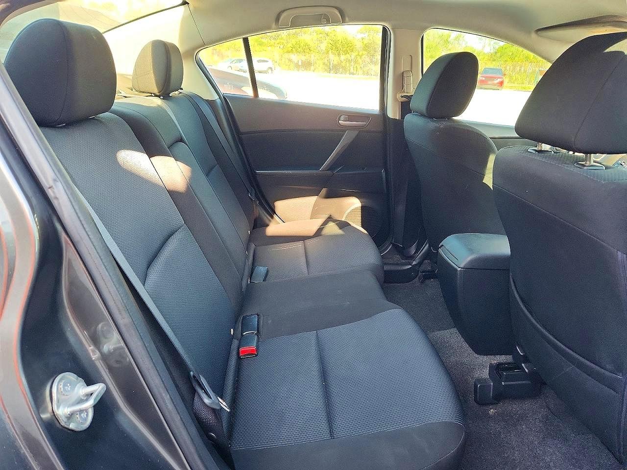 MAZDA 3 2010 — 11