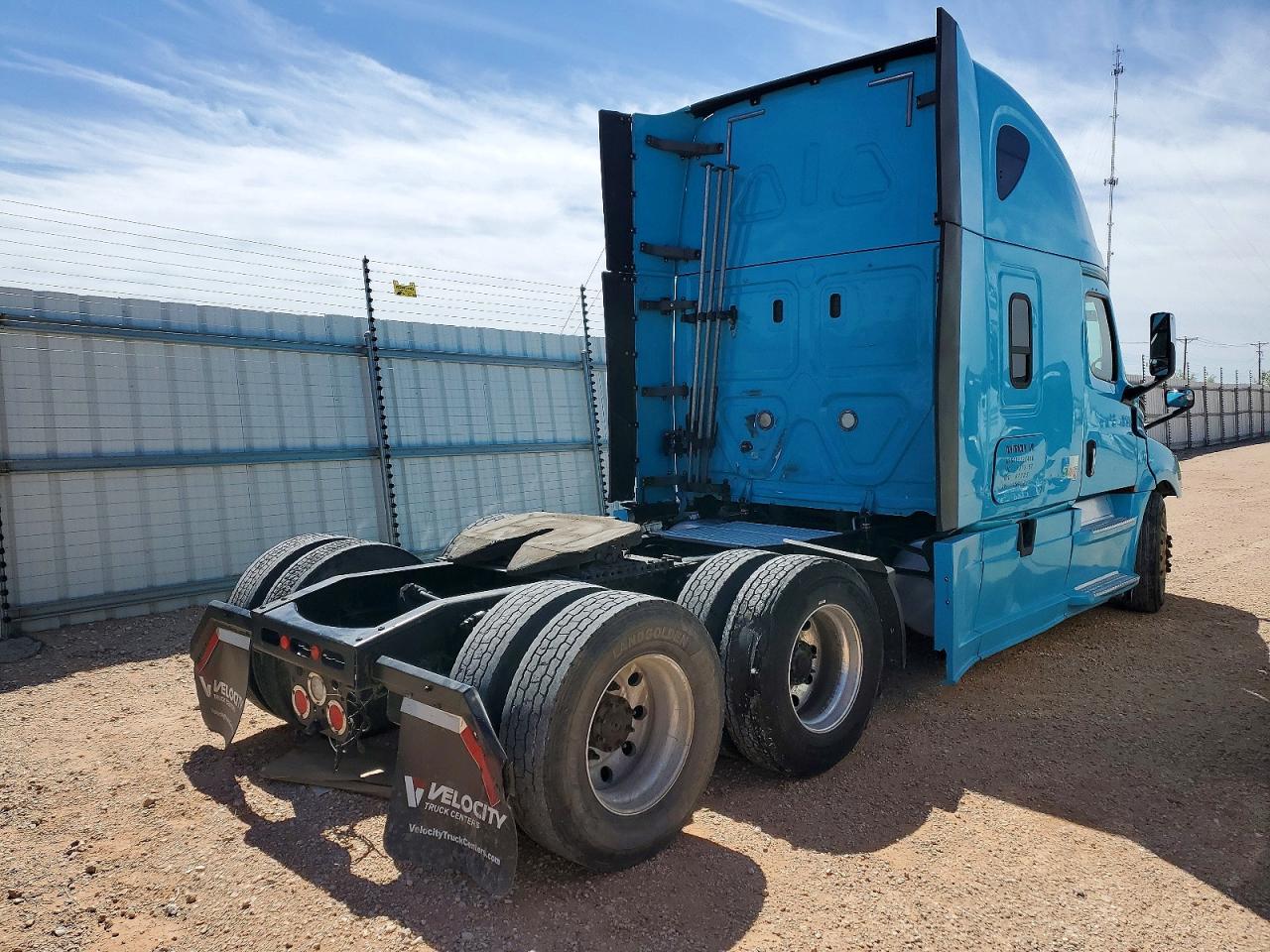 FREIGHTLINER CASCADIA 126 2020 — 5